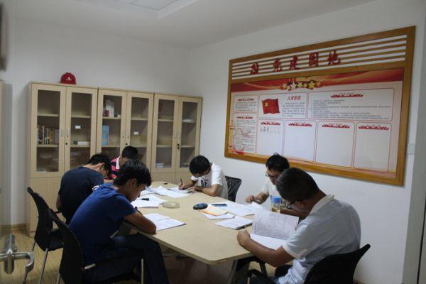 1514002216542418.jpg 2015年7月新员工入职培训.jpg