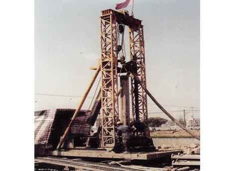 GPS-20型桩机.jpg